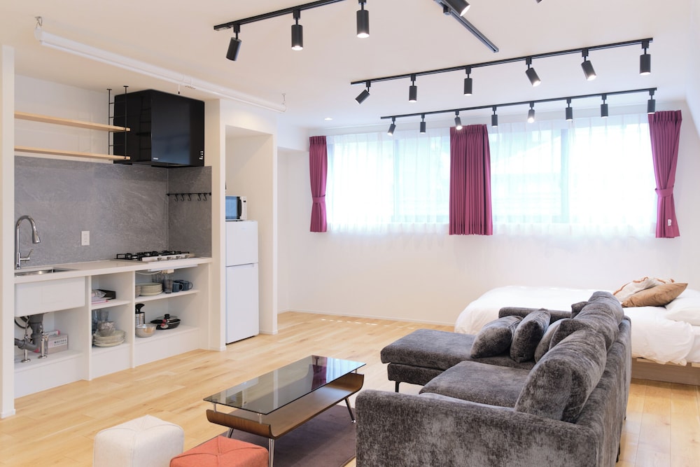 Grand Maison Natsumesaka by Tranova