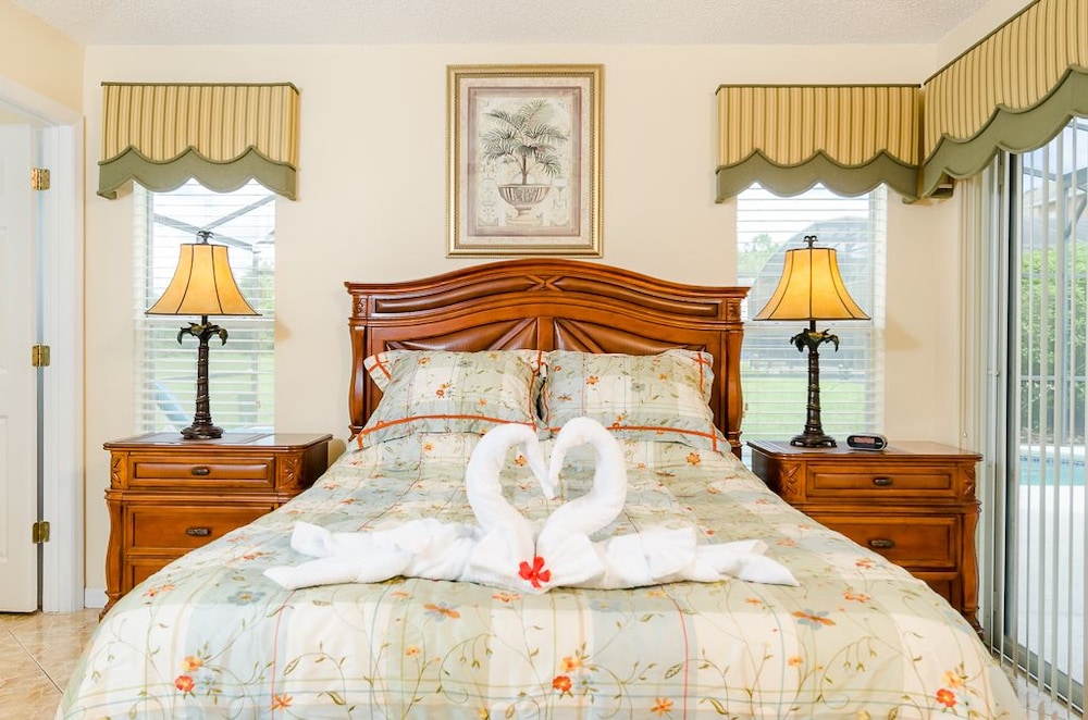 Ovm798 - Emerald Island - 4 Bed 3 Baths Townhome view 3