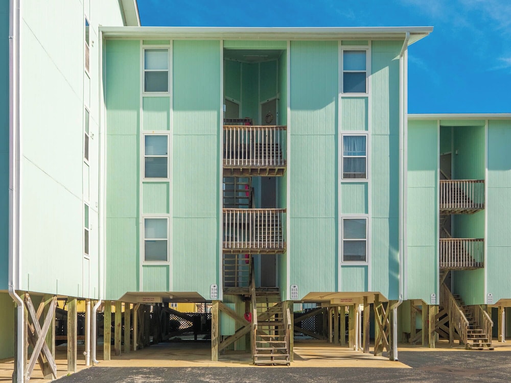 Surf Condos by Topsail Realty