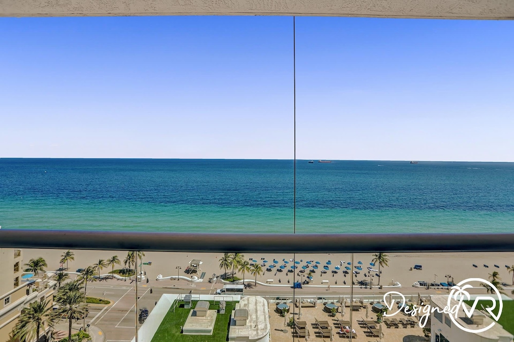 Stunning Beachfront Luxury- Your Perfect Getaway!