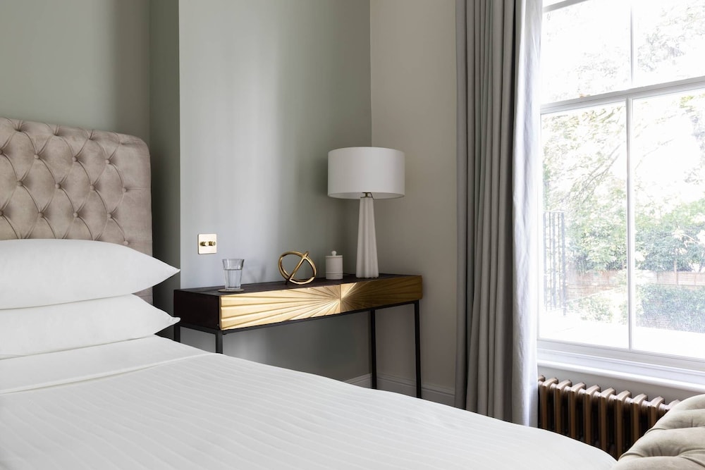 Westbourne Park Road Xviii by Onefinestay