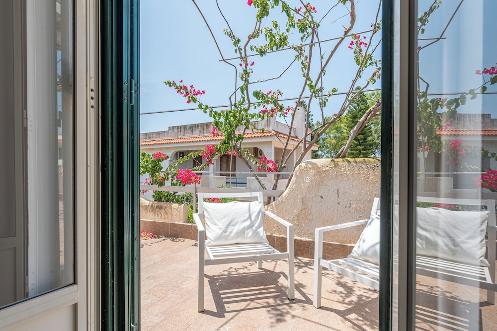 Isola delle Femmine Apartments by Wonderful Italy