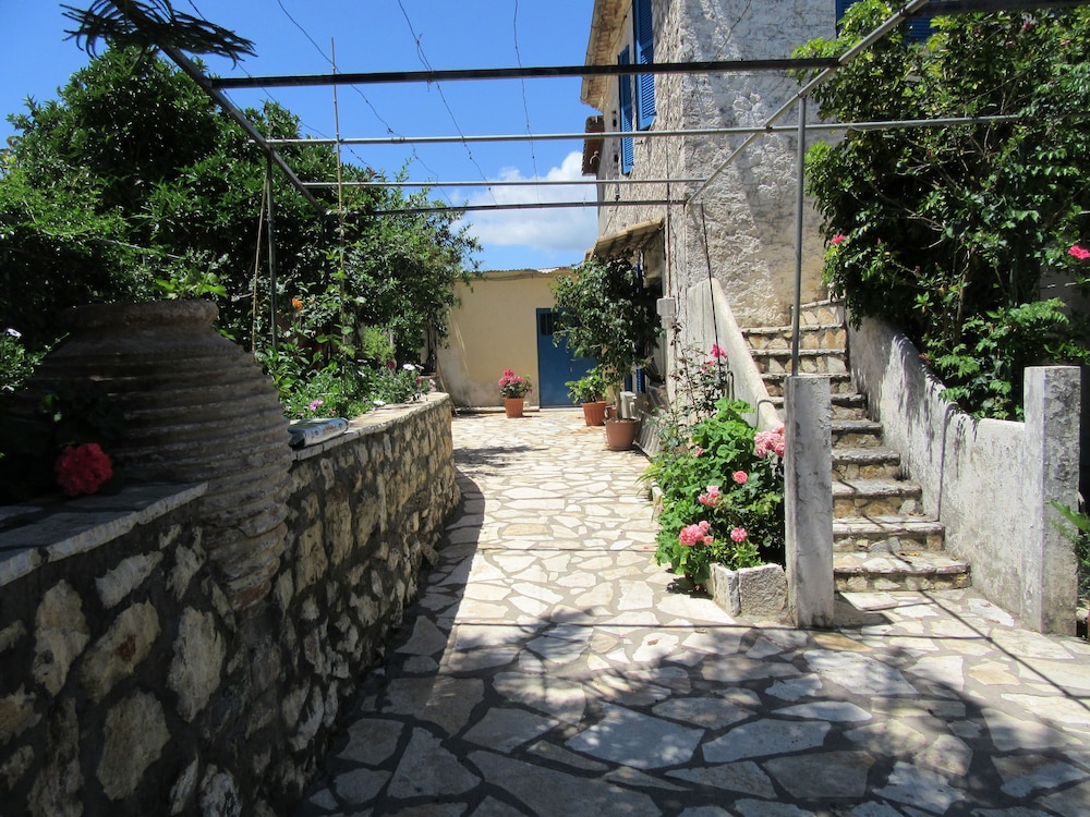 Stathoula's Studios Meganisi view 4