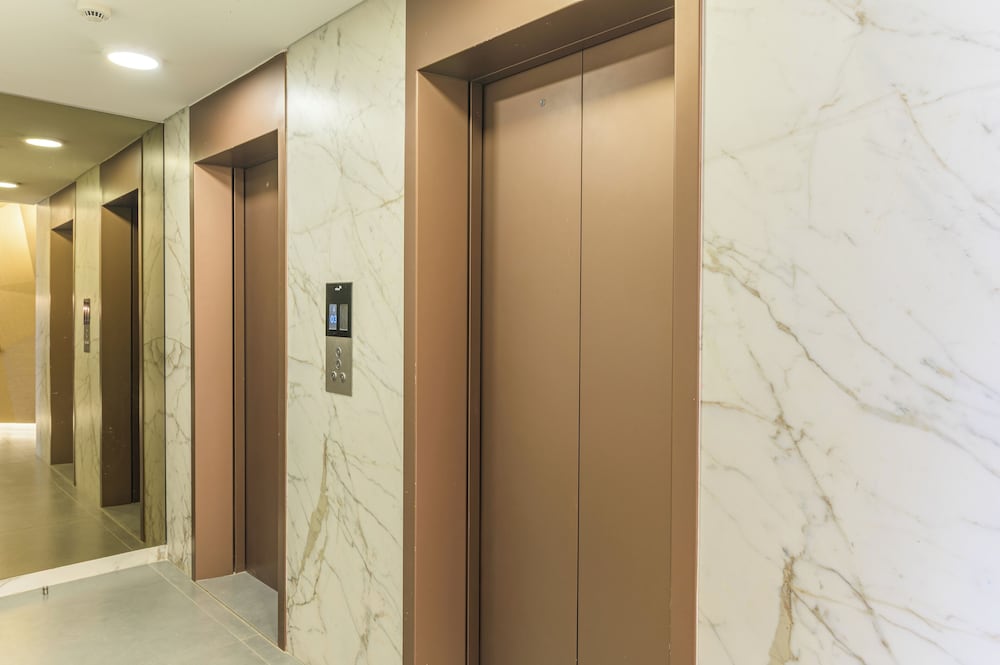 Achrafieh Gate - Modern 3-BR Apartments