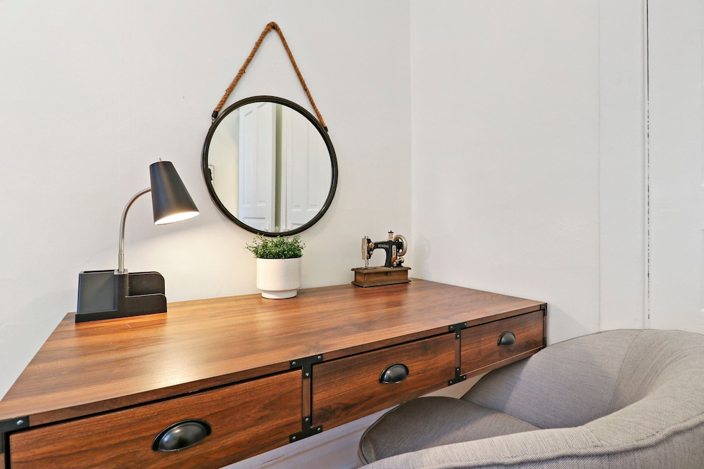 Stylish 2BR - Clark 2