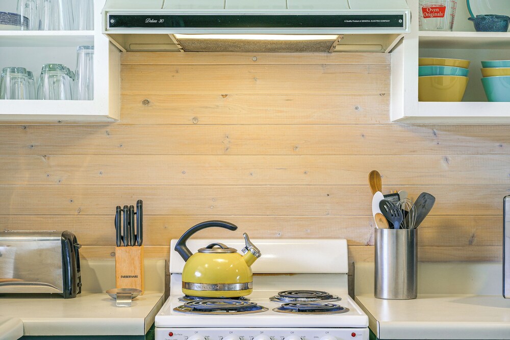 Dog-friendly Pagosa Springs Studio: Grill & Views!
