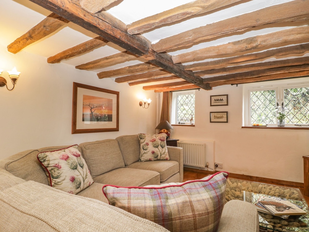 Under Acre Cottage