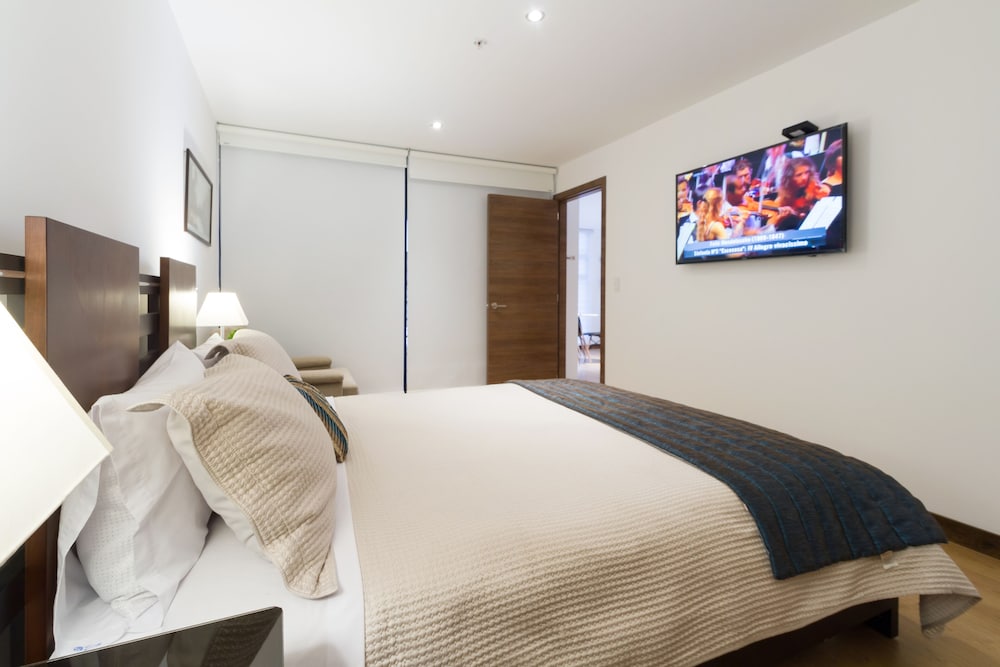 Suite Metropoli Bristol view 2