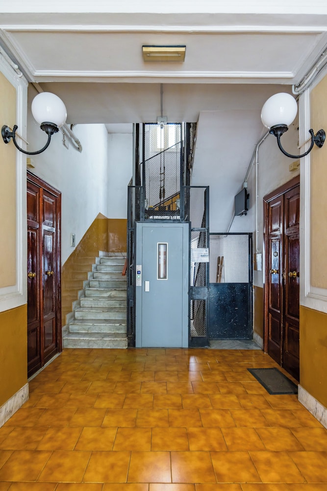 Sunny Panoramic Apartment by Napoliapartments