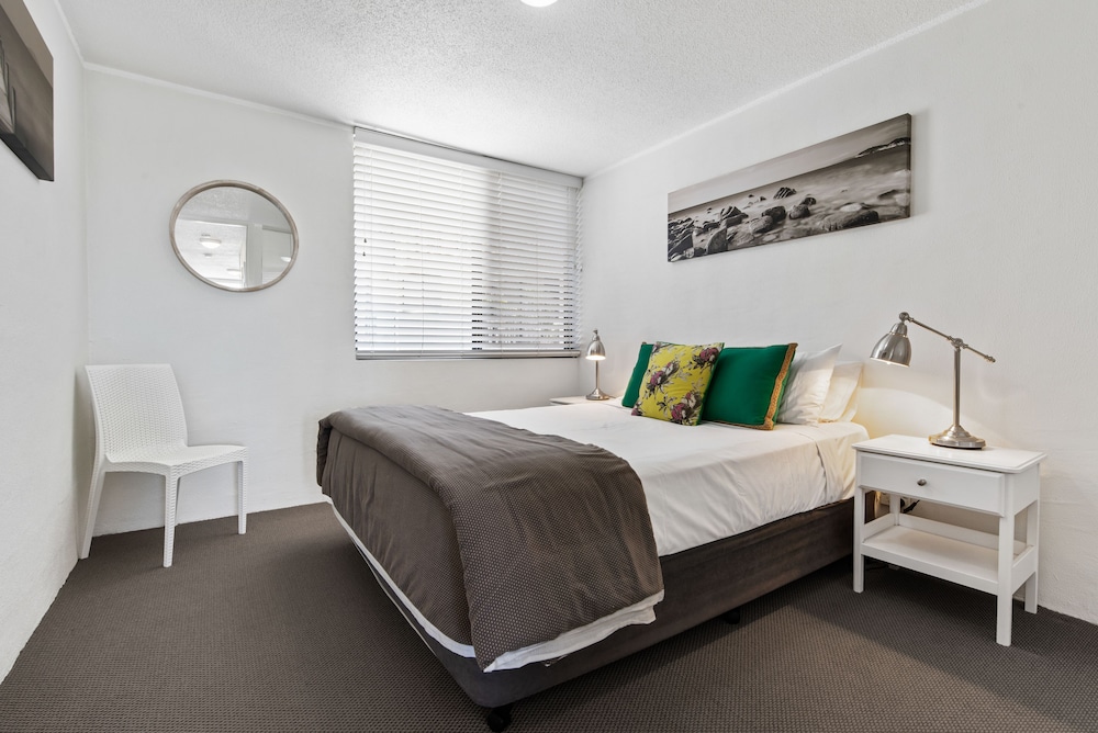Mylos Holiday Apartments