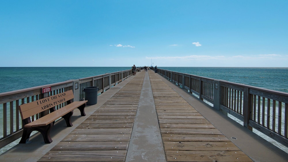 2BR Steps to Sand Pool, Near Pier Park + Free Attraction Tickets!