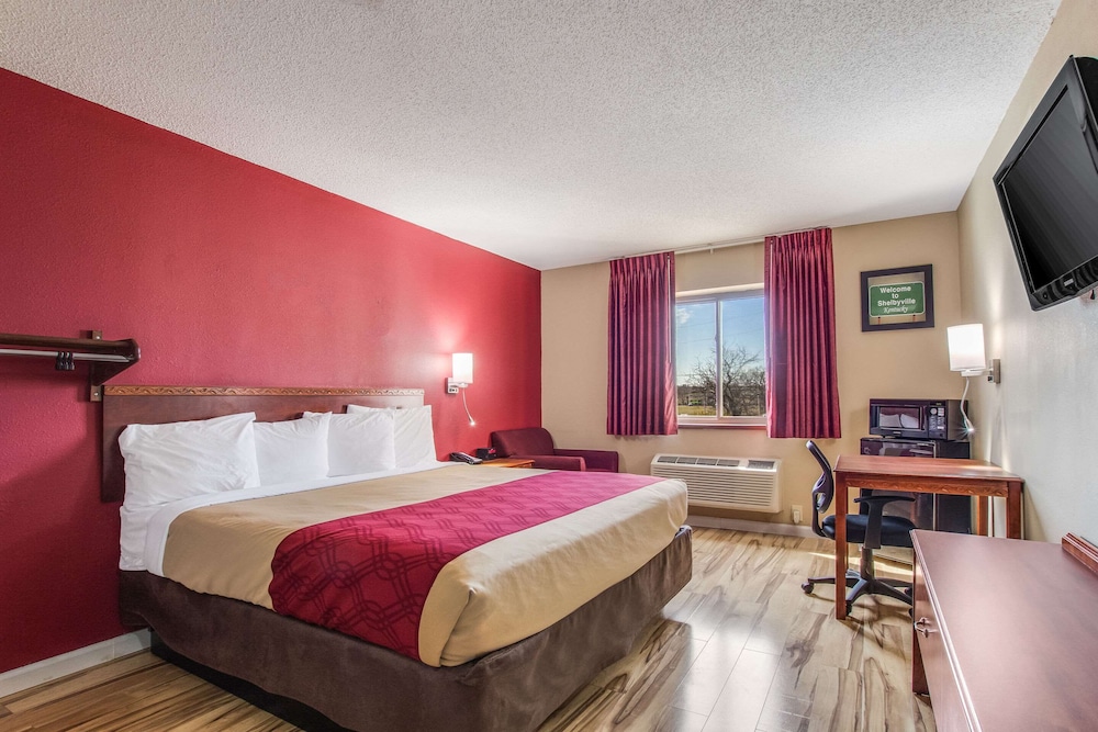 Econo Lodge Shelbyville - Property Image 11