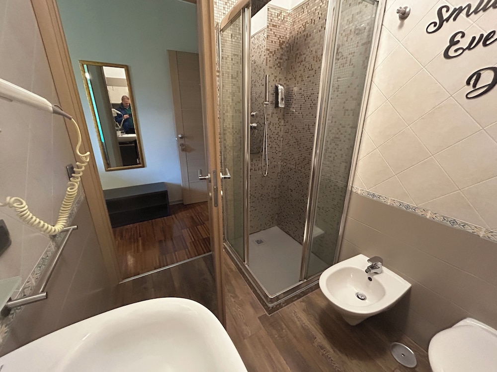 Aurelia Garden Gold Bed & Breakfast