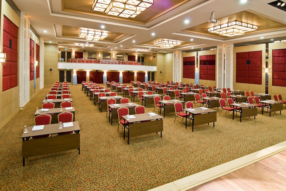 Adrina Termal Health & SPA Hotel