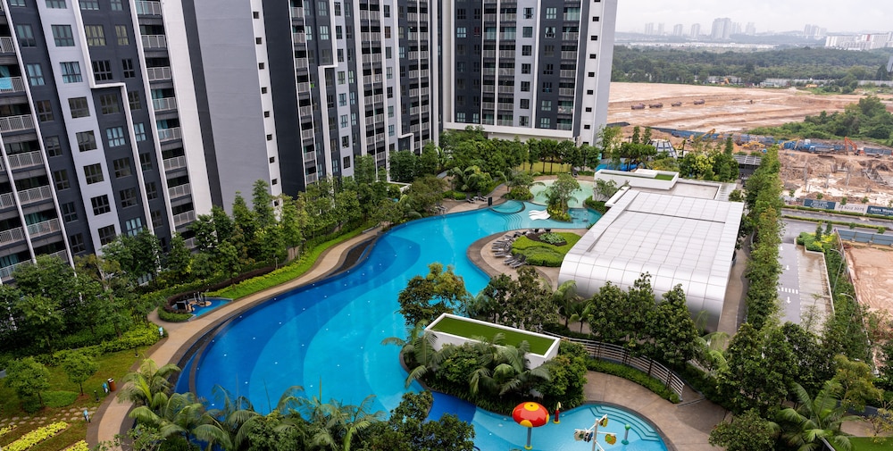 Maya Bay Residences