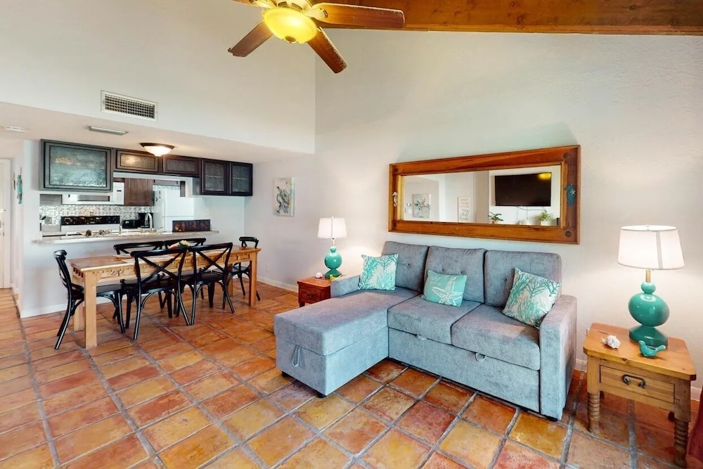 The Salty Seahorse Rryc 36 3 Bedroom Condo
