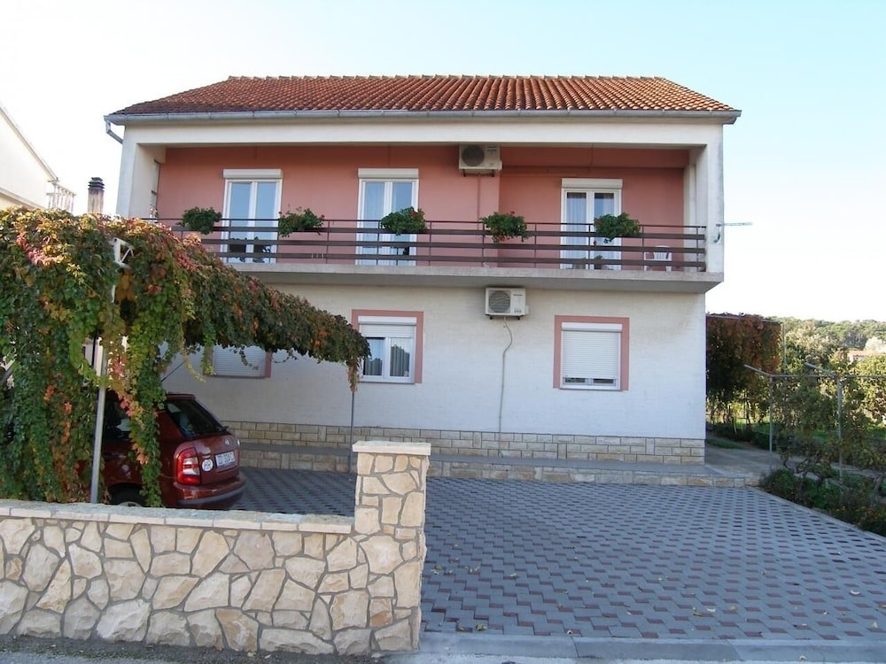 Mirko - 100m From Beach - A2 view 5