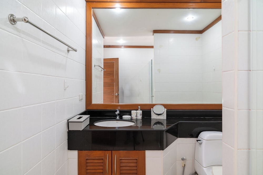4BR Villa beach walking distance KBR44