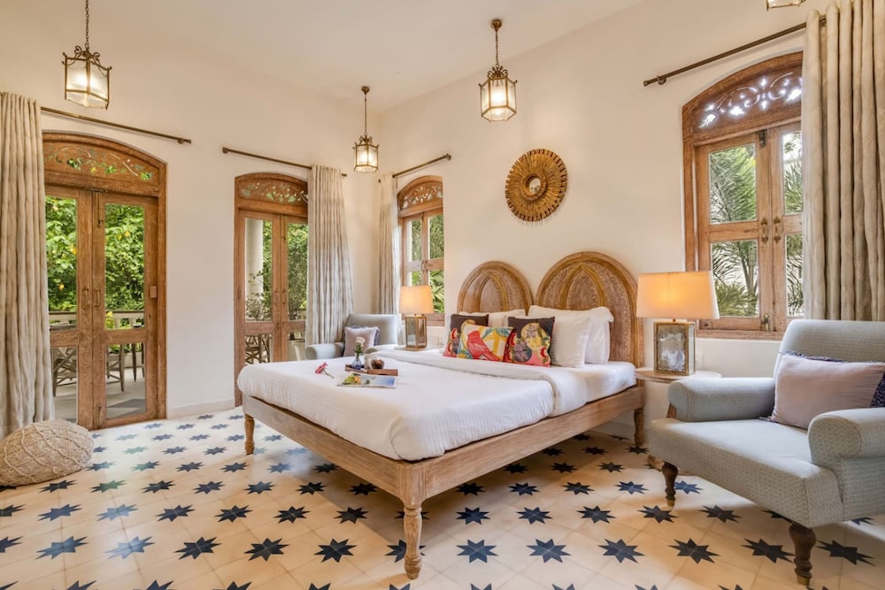 4bhk Villa in Siolim Pool Lush Forest View