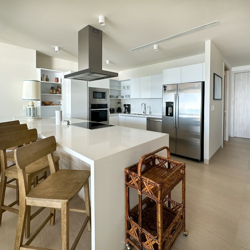 Has it all Beachfront Retreat With Stunning Views