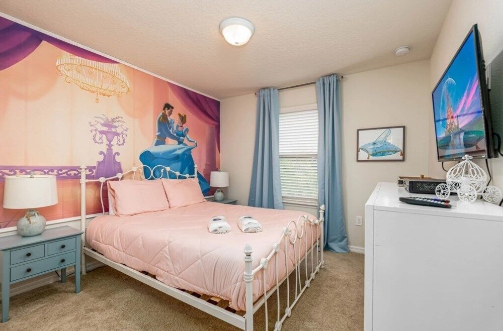 Family-friendly 5br Retreat Splash Pool + Resort Amenities + No Rear Neighbors 5 Bedroom Townhouse