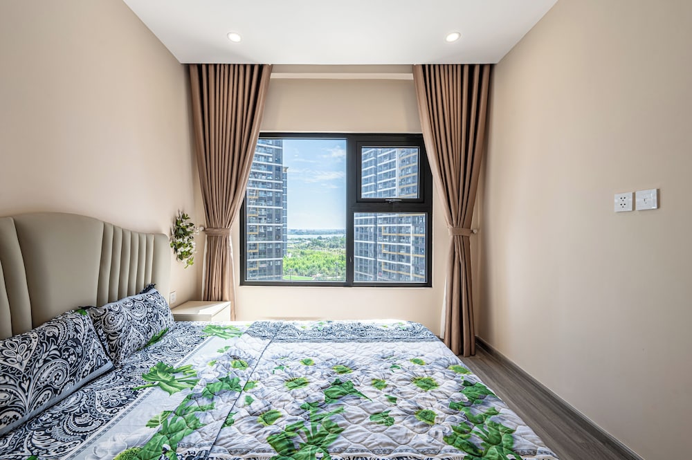 LA Nest 1BR River View Near Vincom