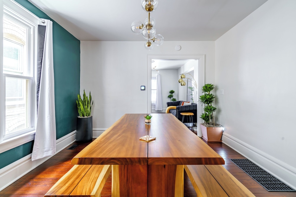 Jungle House Boutique Suites – Short North & Convention Center