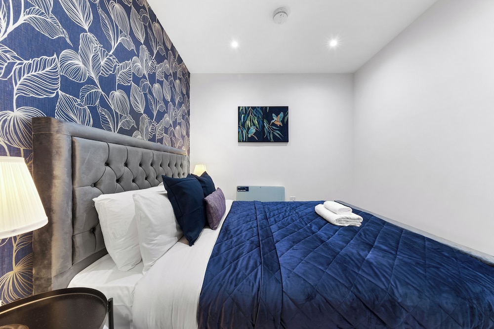 Charming 1-bed Apartment in London view 4