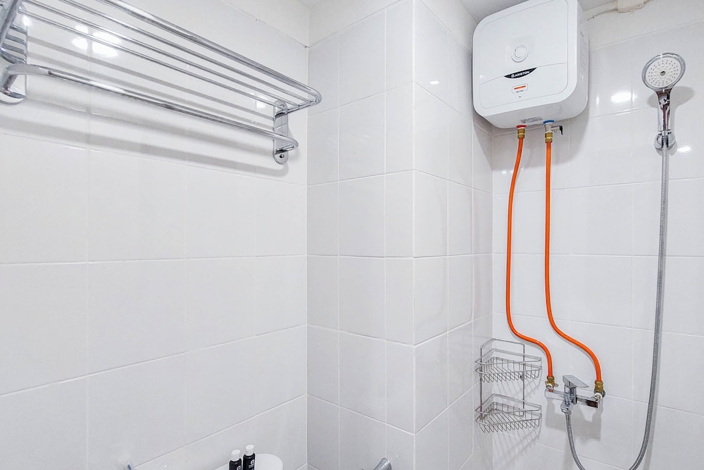 Best Deal Studio at Sentraland Medan Apartment