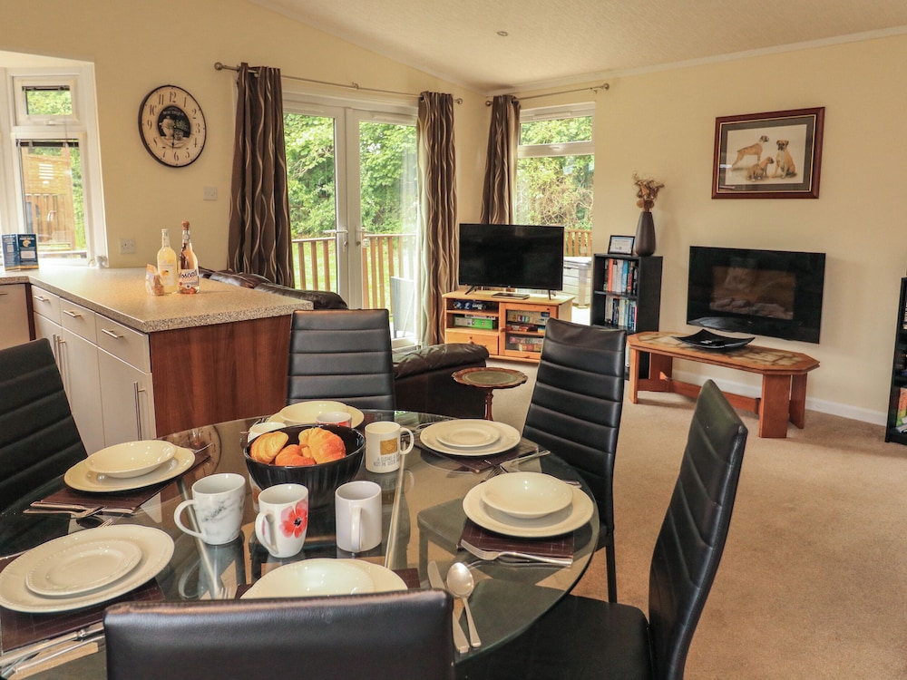 The Brambles 17 - Conkers Lodge