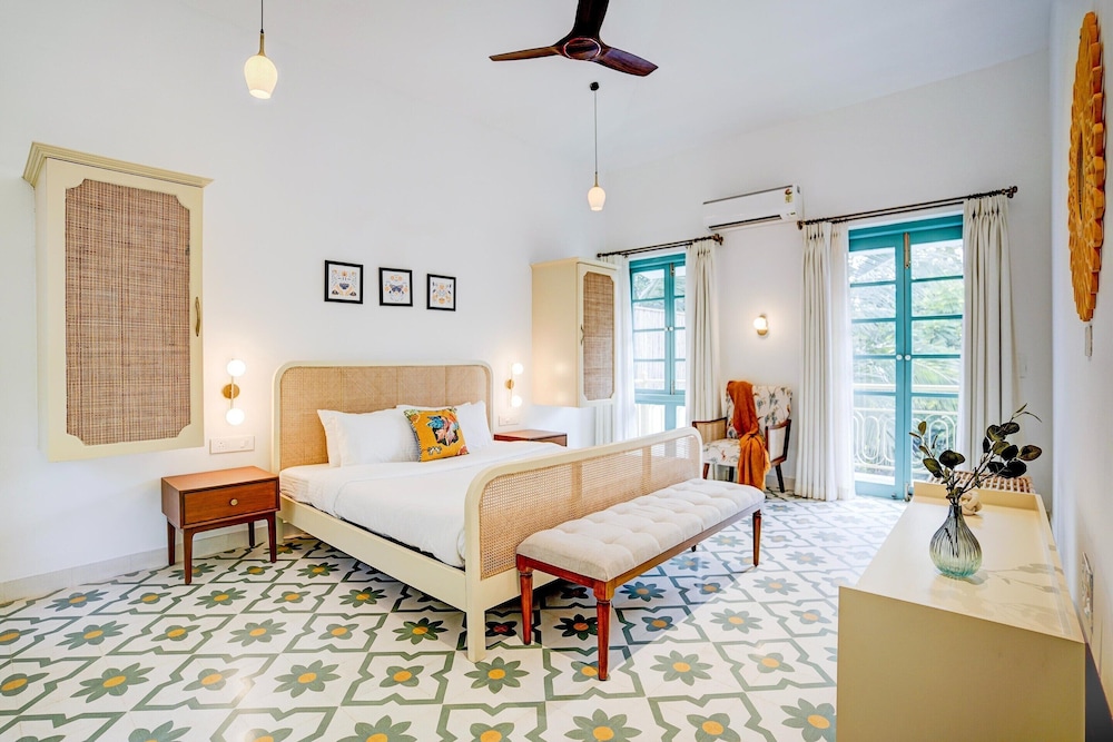 Villa in Siolim Near Morjim Beach