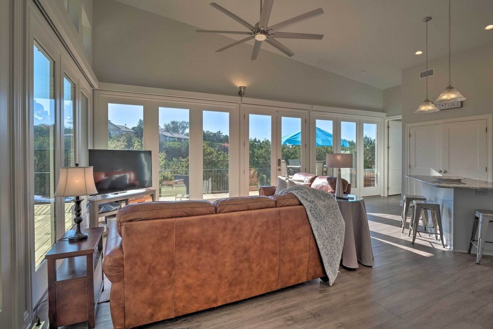 Modern Lake Travis Haven w/ Resort Amenities! - Property Image 25