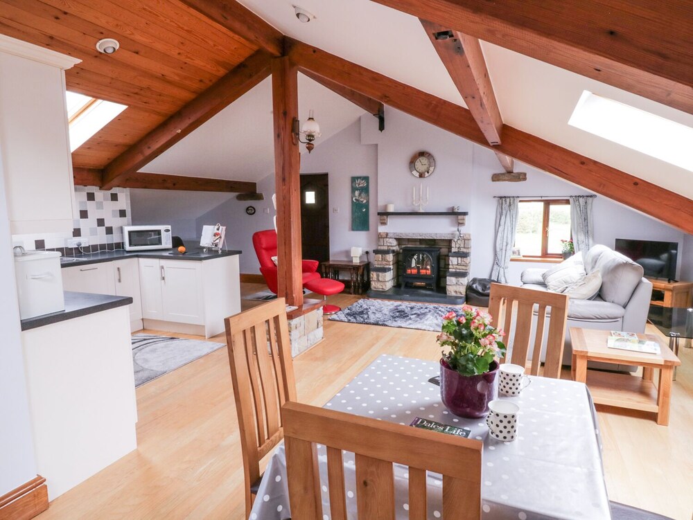 Hazelwood Cottage view 5