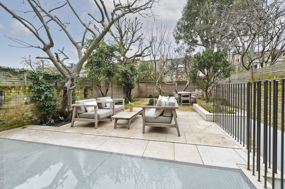 Beautiful 5 Bed House Fulham