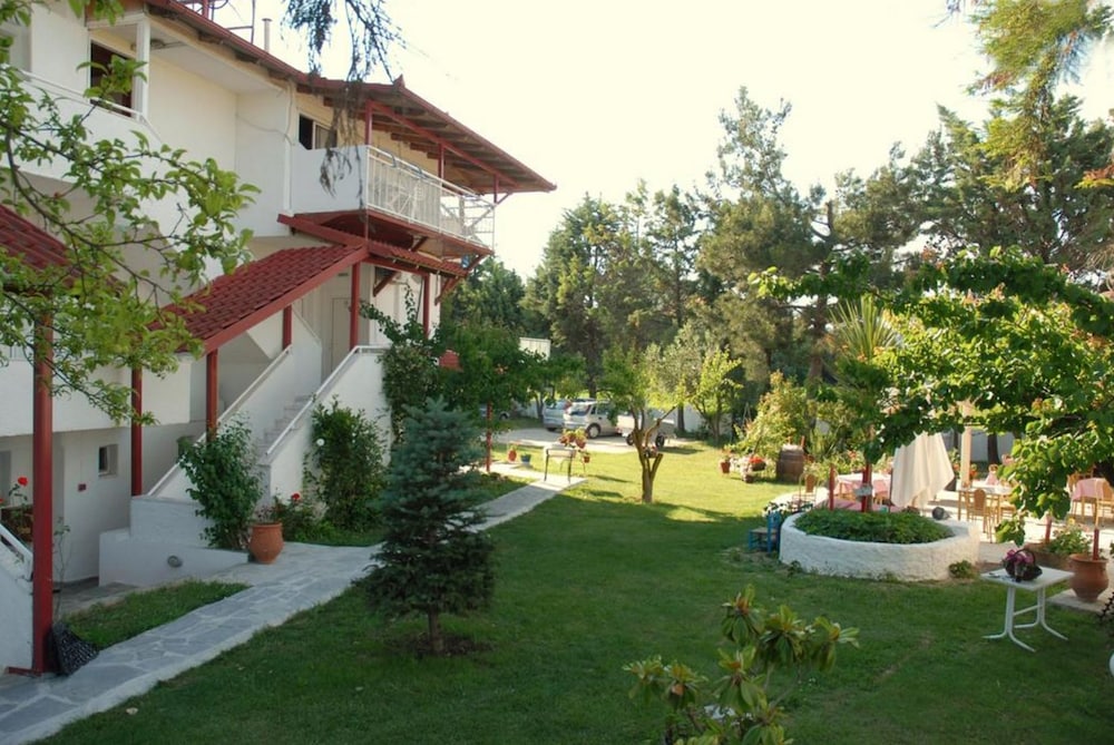 Xanthos Rooms