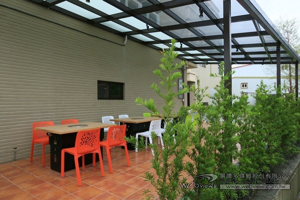 Riverbank Villa
