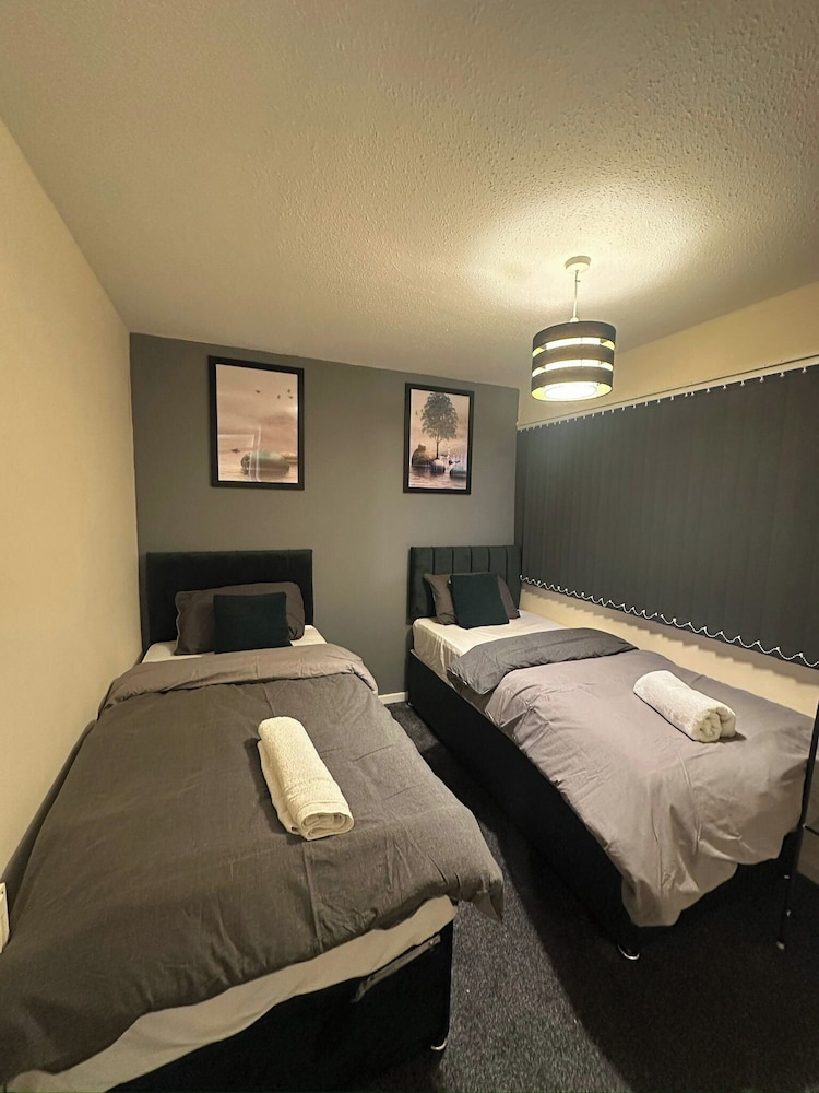 Sark Drive Serenity-cosy 3BR House in Birmingham