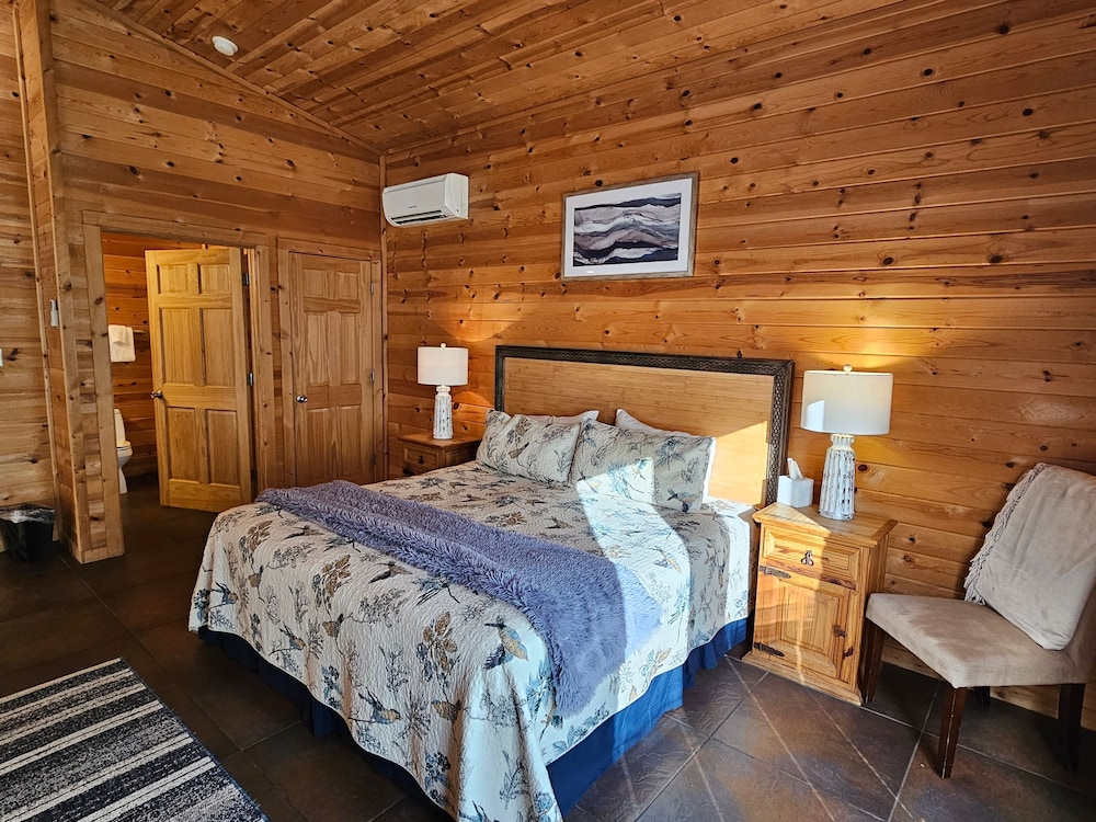 Honey Bear Haven Suite 3