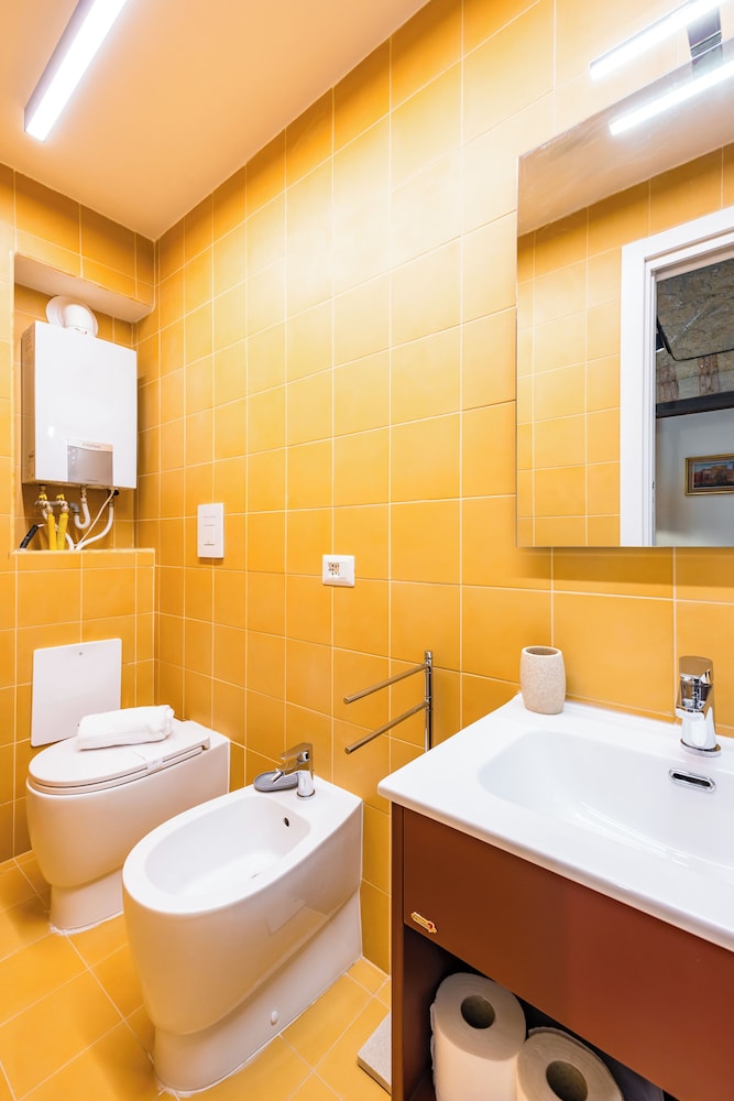 La Pinacoteca Aparthotel by NapoliApartments