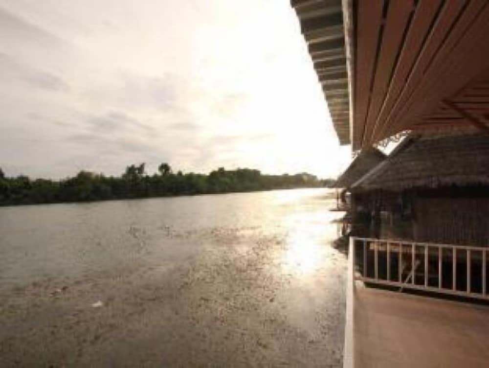 Bamboo House Kanchanaburi