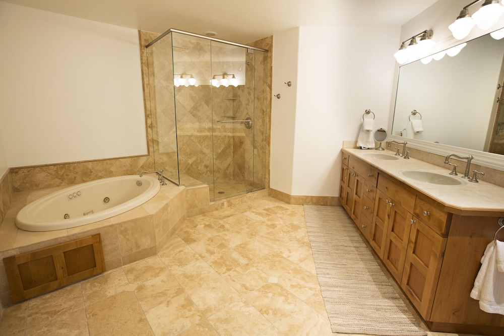 WestWall Lodge - Property Image 134