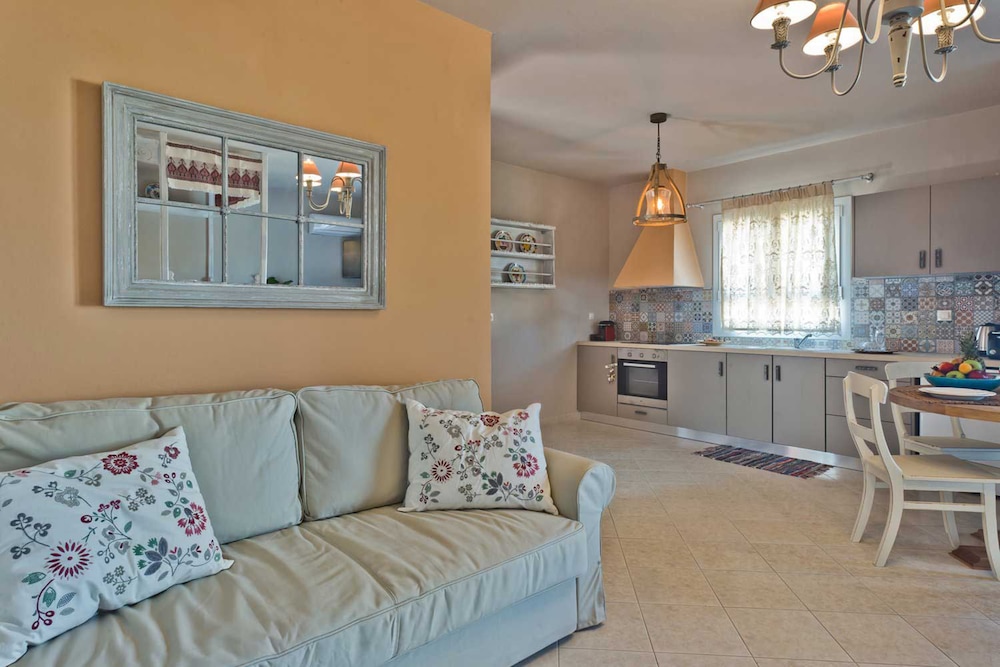 Elaia Villas