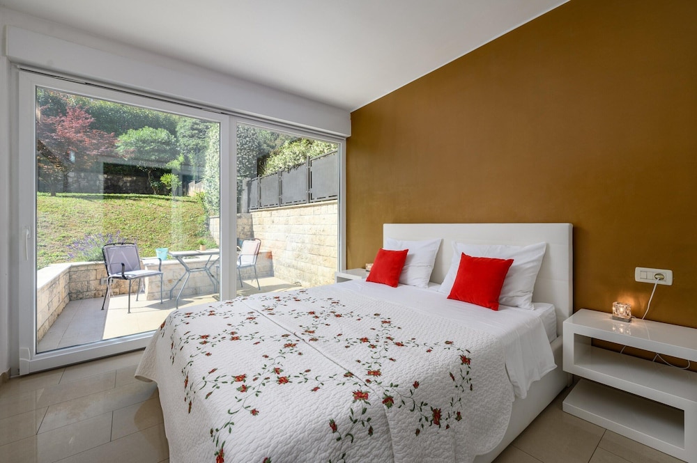 Apartment in Porec Near Rock Beach