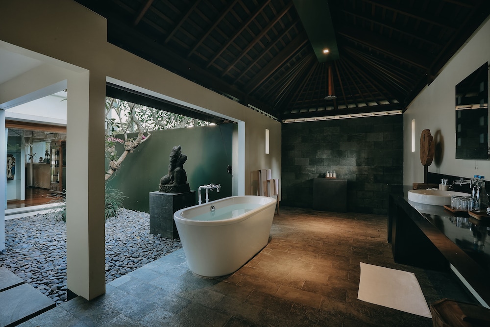 Uma Giri Villas Ubud by GenuineHost view 4