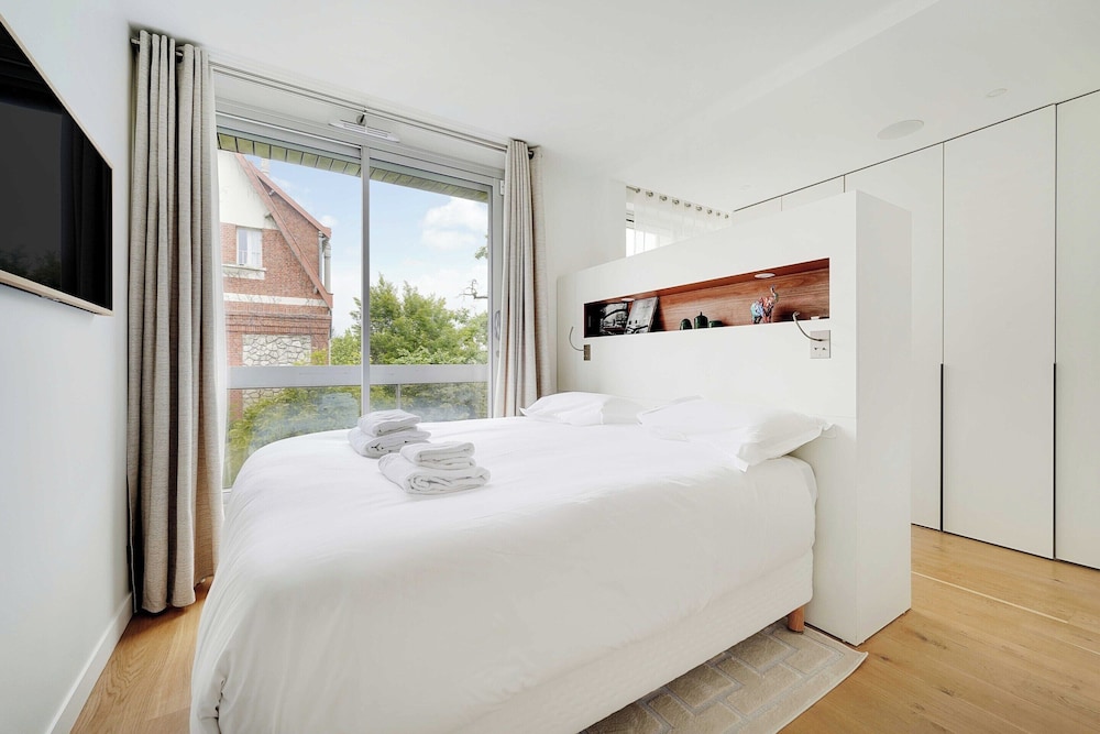 Exclusive Apt w/ Rooftop -2bd/4p Porte D'auteuil view 5