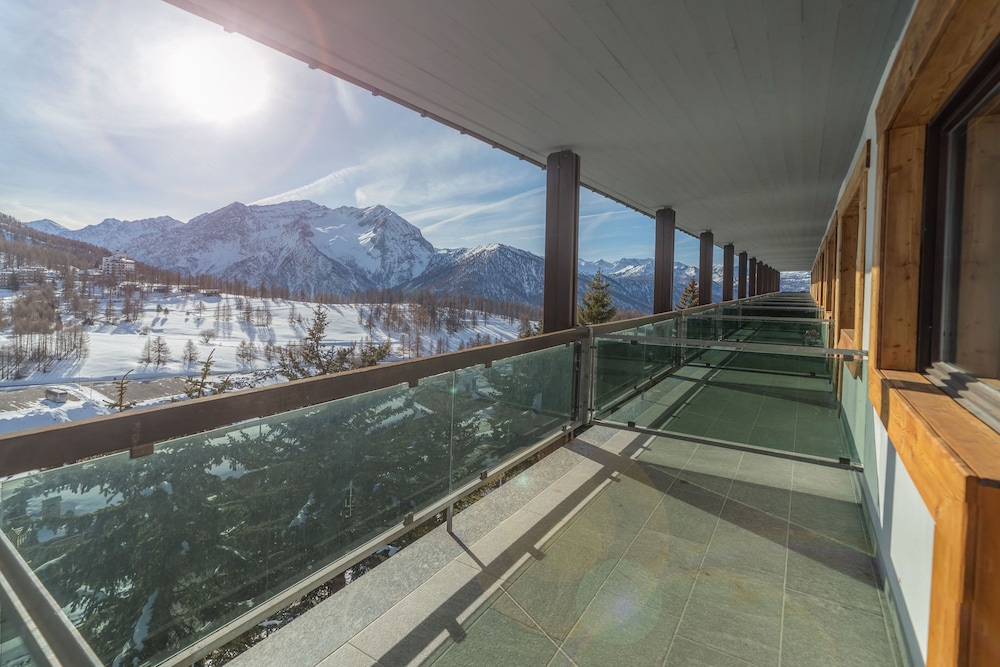 Hotiday Sestriere Ski Run