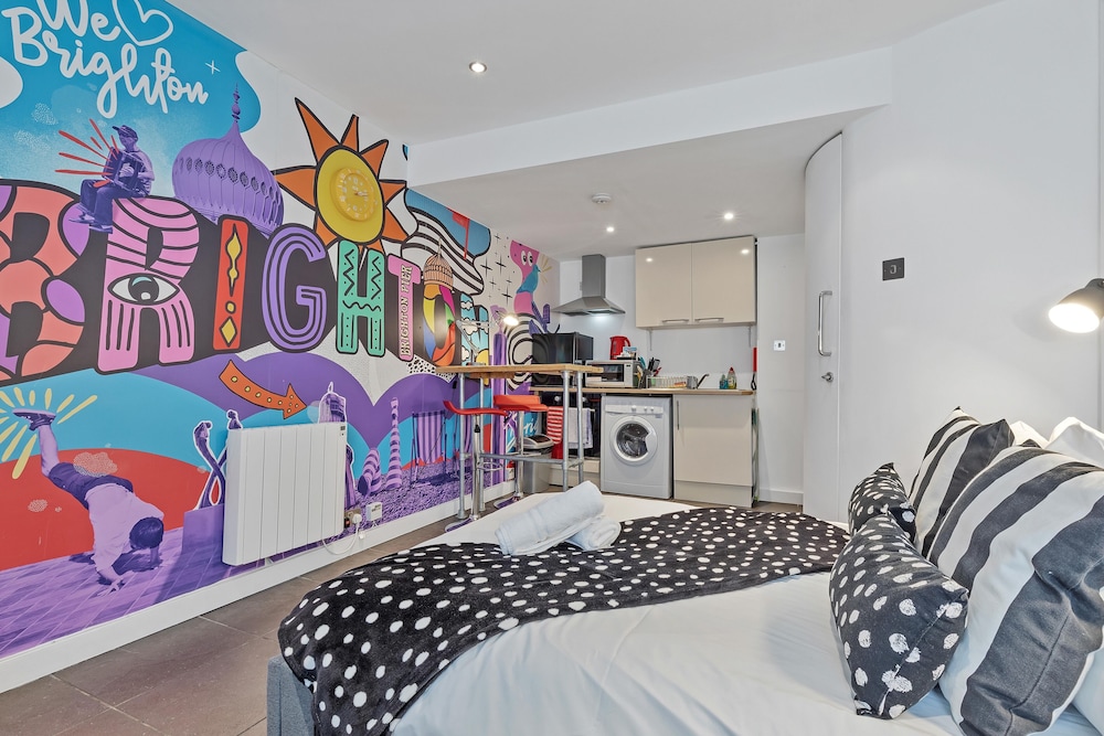 Artist Studio | By My Getaways