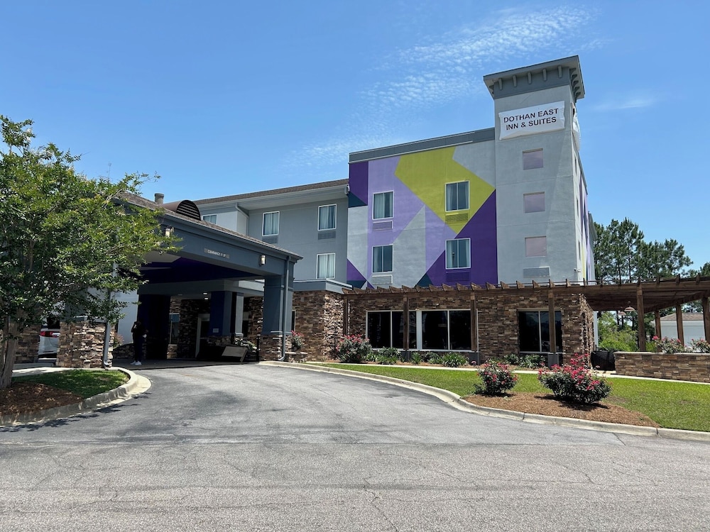 Spark by Hilton Dothan