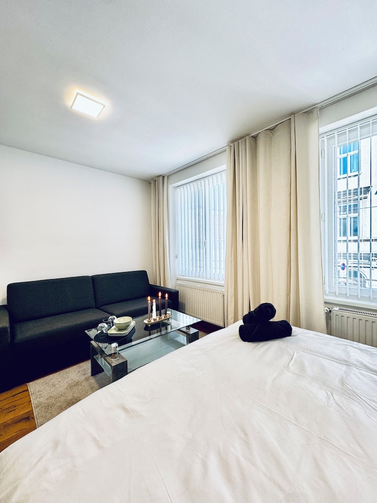 Cozy 5BR Apartment Near Kaufpark