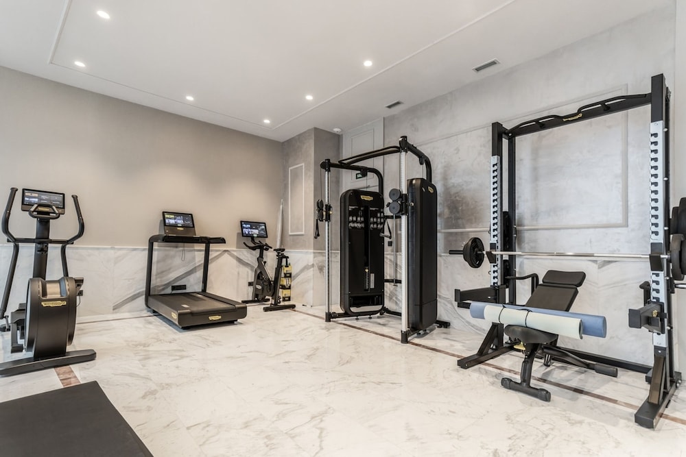 Lusciano - 2 Bedrooms Pool and gym in Almagro